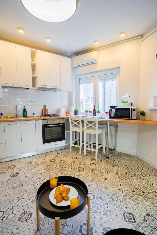 One Bedroom Flat In Bucharest'S Historic District Luaran gambar